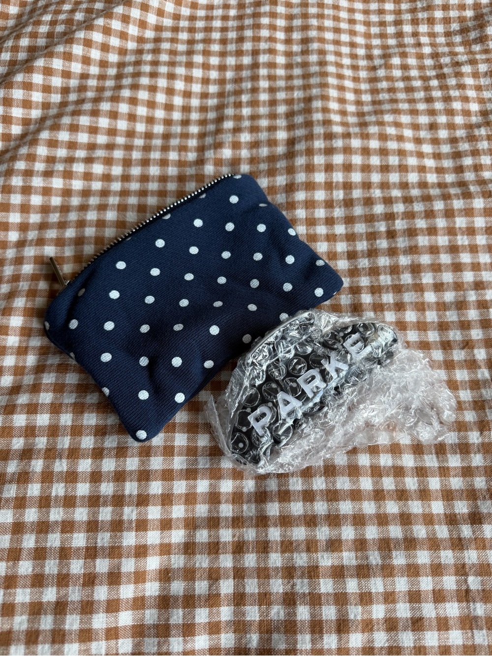 'PARKE' Hair Clip polka dot - Picture 2 of 3